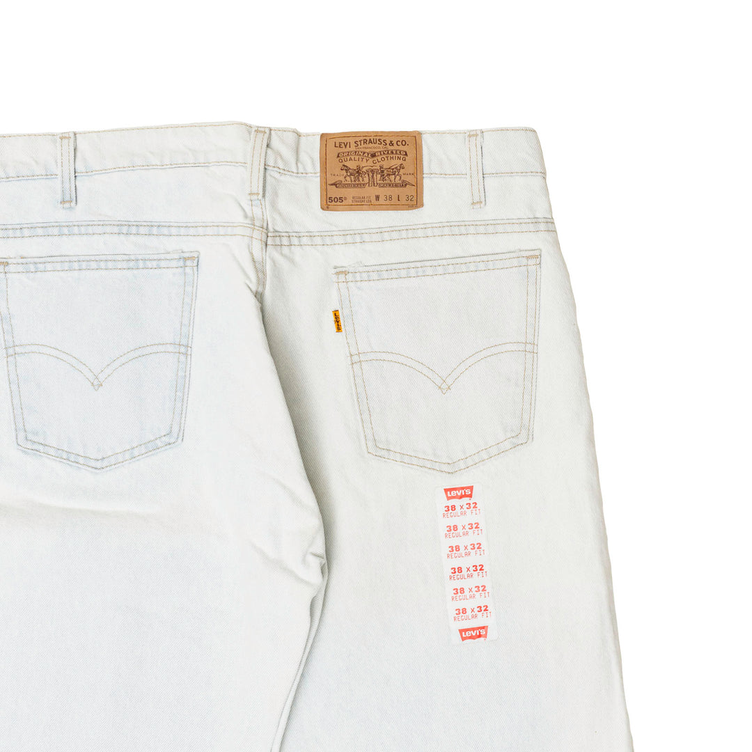 Levi's 505 - Light Wash Dead Stock